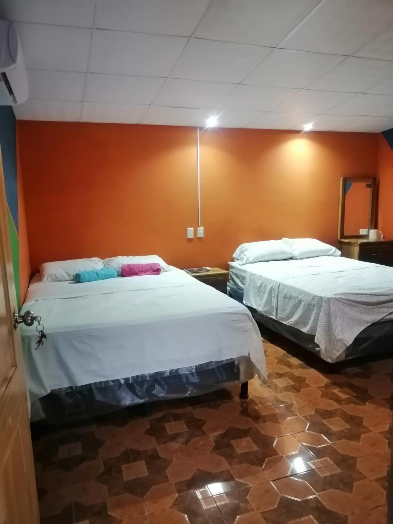 Hostal Nina Oly Tamanique 客房 照片