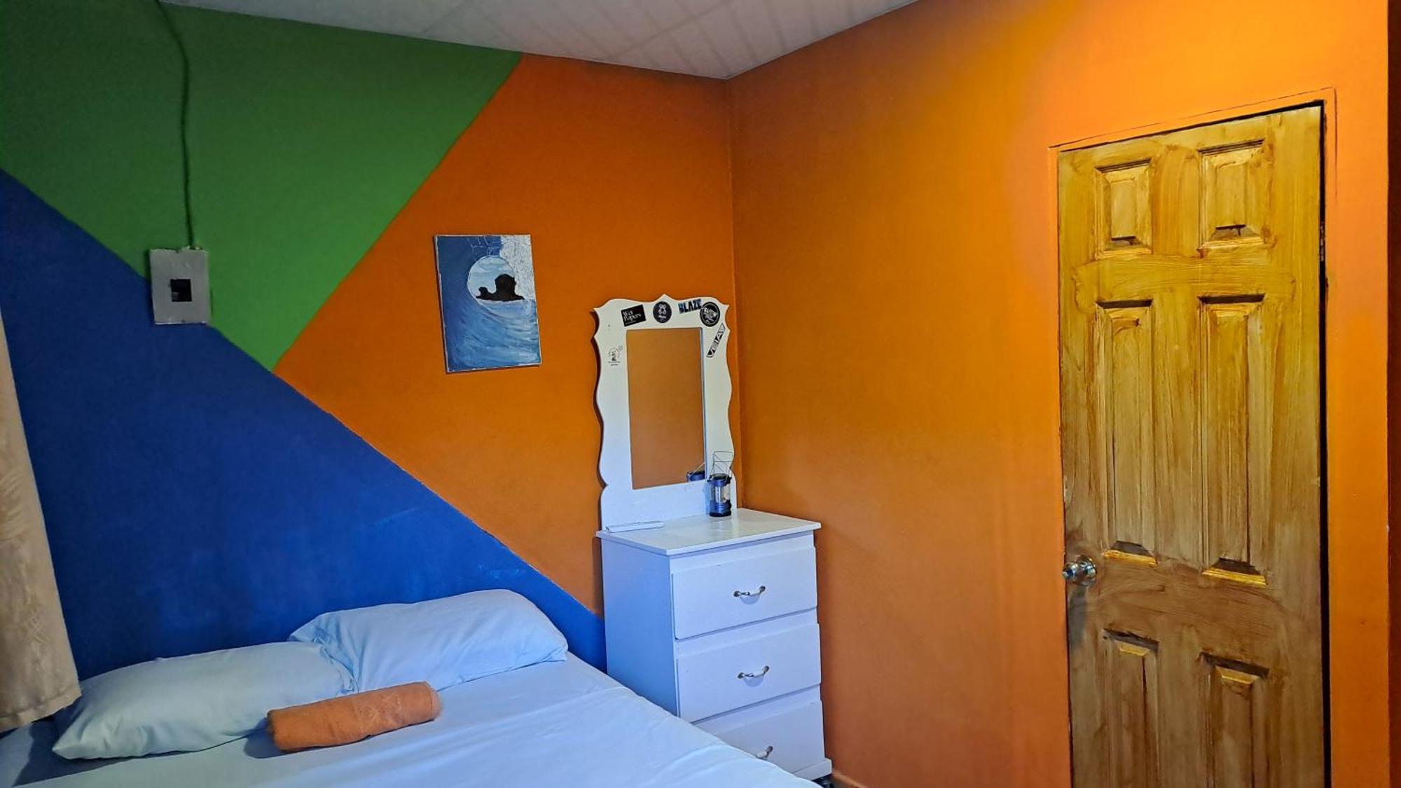 Hostal Nina Oly Tamanique 客房 照片